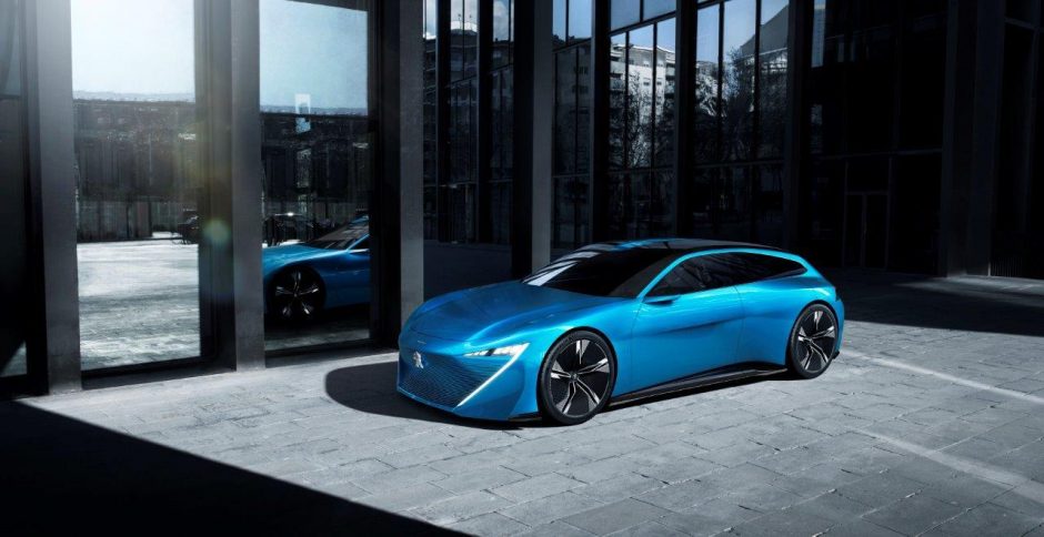 Naujasis „Peugeot Instinct Concept“ – tarp įprasto ir autonominio vairavimo