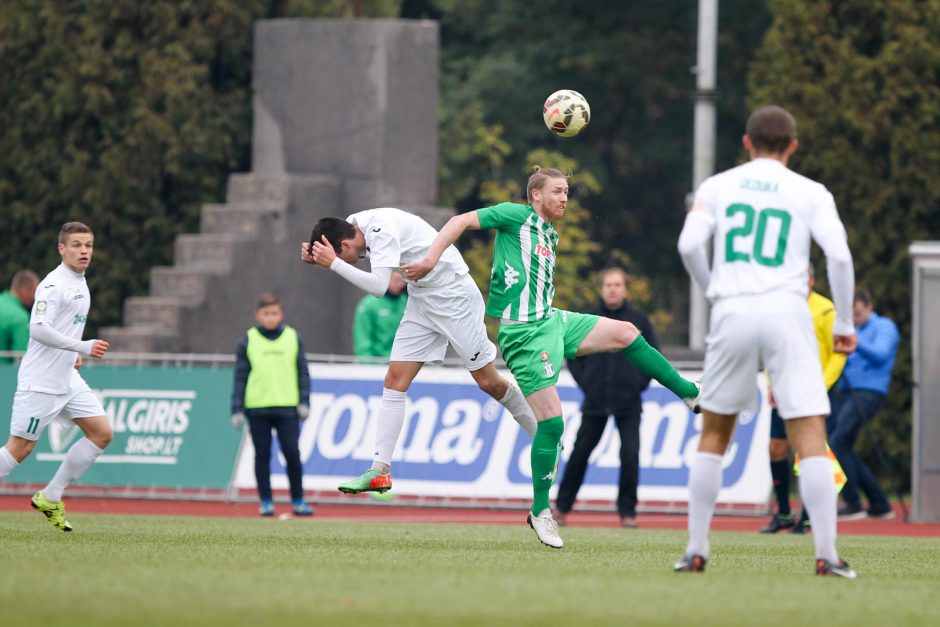 Įvarčių lietuje Kaune „Žalgiris“ ketvirtą kartą nugalėjo „Spyrį“