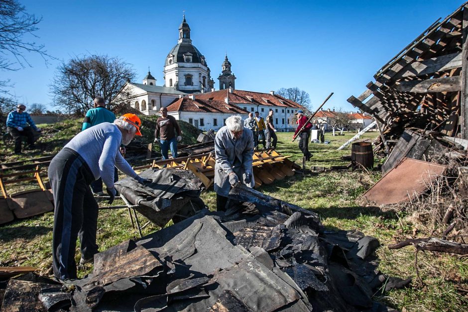 Talka Pažaislyje baigėsi sveikuoliškomis vaišėmis