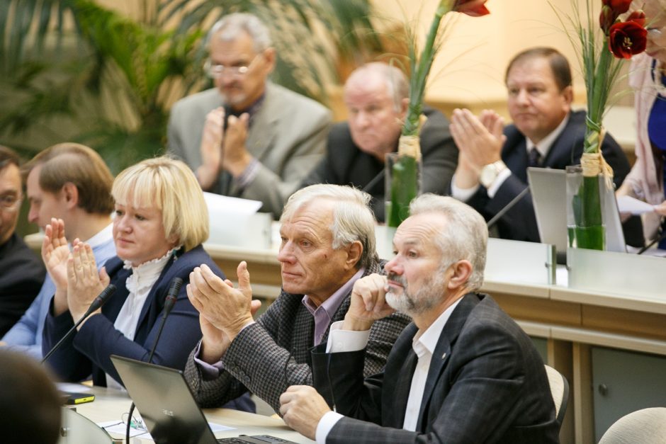 Kauną garsinantiems sportininkams įteikti apdovanojimai