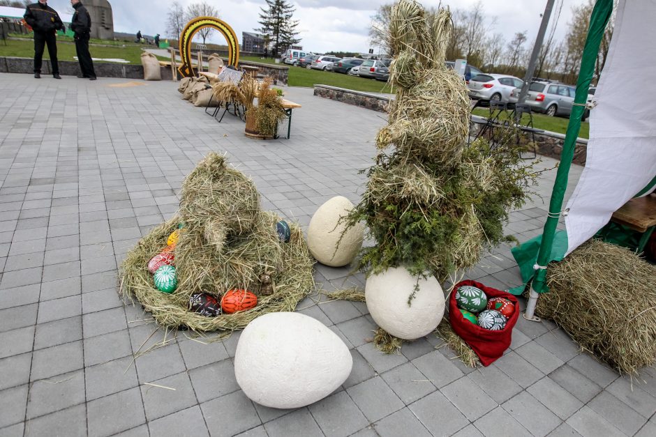 Vaikus sukvietė „Velykėlės prie Kauno pilies“