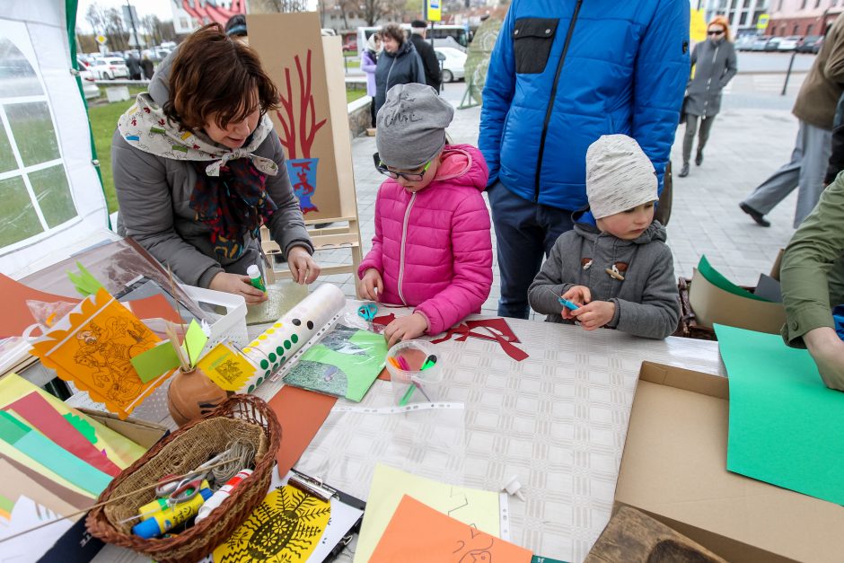 Vaikus sukvietė „Velykėlės prie Kauno pilies“