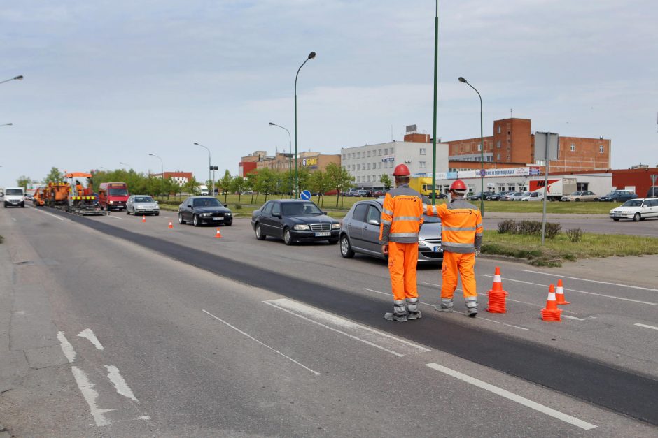 Uostamiestyje pradedamas gatvių provėžų remontas