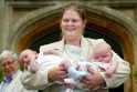 1978 m. Anglijoje gimė pirmasis mėgintuvėlyje pradėtas kūdikis – Louise Joy Brown.