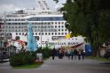 Nepabūgo: nepaisant vis dar nerimstančios jūros, į Klaipėdą trečiadienio rytą įplaukė beveik 300 m kruizinis laivas „Norwegian Dawn“.