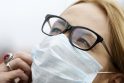 Įspėja: sergantiesiems gripu rekomenduojama dėvėti medicininę kaukę arba respiratorių.