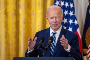 Bidenas: būčiau įveikęs Trumpą prezidento rinkimuose