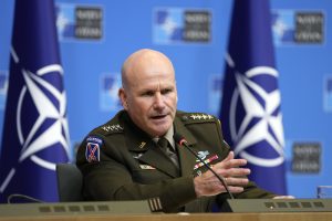 JAV generolas: prognozuoti Ukrainos karo eigą darosi vis sunkiau