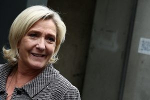 Prokurorai pradėjo M. Le Pen rinkimų kampanijos finansavimo tyrimą