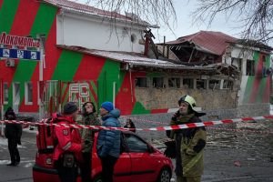 Rusų pajėgos surengė raketų atakas Ukrainoje: žuvo mažiausiai septyni žmonės, beveik 80 sužeisti