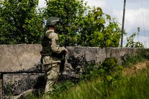 Seimas tvirtins įstatymą, skirtą skatinti valstybės ir vietinės gynybos pramonės ryšius