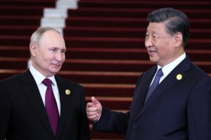 V. Putinas sveikina Kinijos „nuoširdų norą“ padėti išspręsti karą Ukrainoje