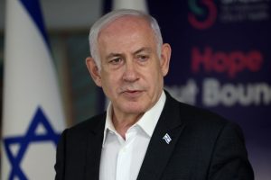 Izraelio vyriausybės atstovas patvirtino, kad B. Netanyahu paleido karo kabinetą
