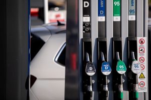 Vyriausybė pritarė parlamentarų siūlymui didinti į rinką tiekiamų biodegalų kiekį