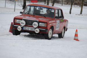 Veteranai metų šventes užbaigs tradicinėmis slalomo varžybomis