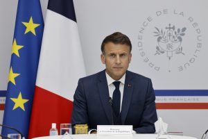 E. Macronas: dėl balsavimo reformos Naujojoje Kaledonijoje reikia daugiau derybų