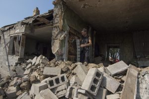 Trys Donecko srities gyventojai žuvo per Rusijos kariuomenės atakas