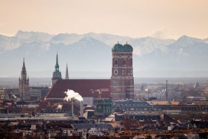 Darbą Miunchene pradeda komercijos atašė L. Gudelionytė-Gylienė