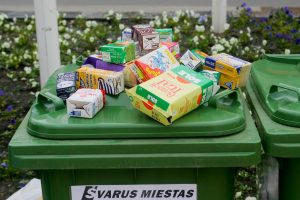 Seimas linkęs mažinti taršos mokestį už perdirbtas pakuotes