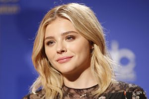 Aktorė Ch. G. Moretz pakurstė gandus apie romaną su D. Beckhamo sūnumi