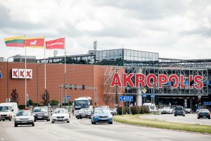 Dar vienus socialiai atsakingus metus Kauno „Akropolis“ užbaigia su dovanomis vaikams