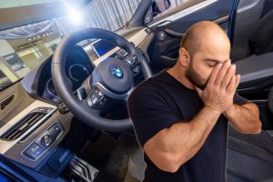 Uostamiesčio ilgapirščių taikinys – BMW automobiliai