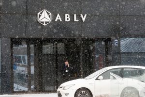 Latvijos bankų reguliuotojas konstatuoja ABLV indėlių nepakankamumą