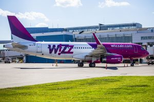 Oro bendrovė „Wizzair“ atnaujina skrydžius iš Vilniaus į Tel Avivą