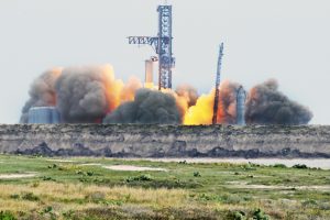 „SpaceX“ išbandė erdvėlaivio „Starship“ variklius