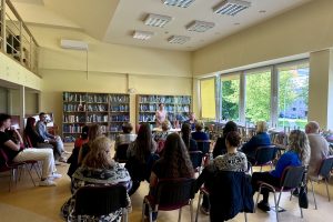 Paskaita bibliotekoje sulaukė didelio klaipėdiečių dėmesio: mokėsi suvaldyti stresą