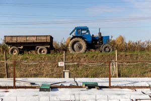 Lietuvoje pernai registruoti 42 baltarusiški traktoriai – dukart mažiau nei užpernai 