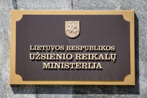 Dėl „užsienio įtakos“ įstatymo į URM iškviesta Sakartvelo ambasadorė