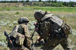 Ukraina įkūrė naują legioną, kad pritrauktų užsienyje gyvenančius vyrus stoti į kariuomenę