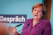 Prieš pasirodant A. Merkel prisiminimams jos palikimas vis labiau kritikuojamas