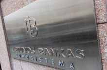 Seime numatoma teikti iniciatyvą įpareigoti bankus teikti paskolas ir su fiksuotomis palūkanomis