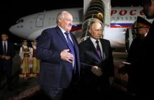 V. Putinas atvyko į Baltarusiją dviejų dienų vizito