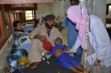 Dėl pragariško karščio ligoninėse atsidūrė tūkstančiai pakistaniečių