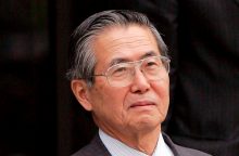 Mirė skaldantis Peru eksprezidentas A. Fujimori