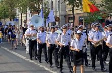 Uostamiestį sveikino „The Tall Ships Races“ burlaivių įgulos