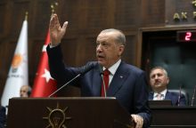 Įsisukus diplomatiniam ginčui, turkų lyderis Berlyne stebės futbolo čempionato rungtynes